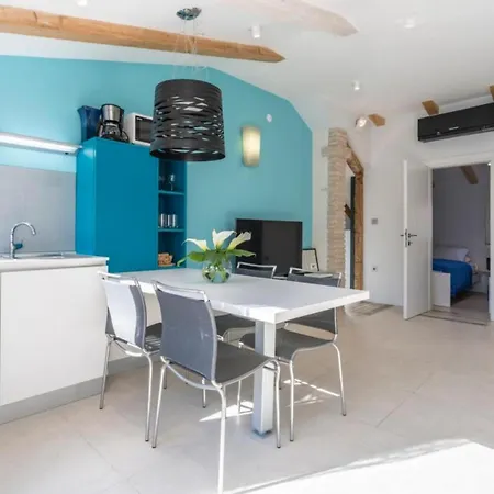 Ria In Diocletian Palace شقة